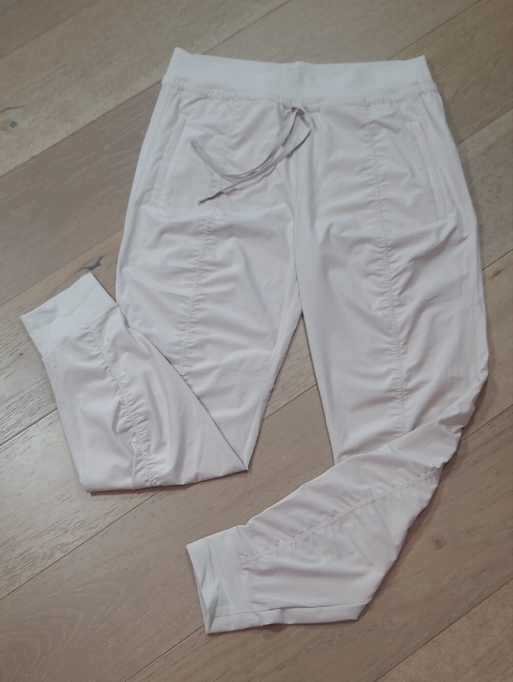 Athleta Attitude Pants Women's sz 14T Cream Lightweight Joggers Active Pant